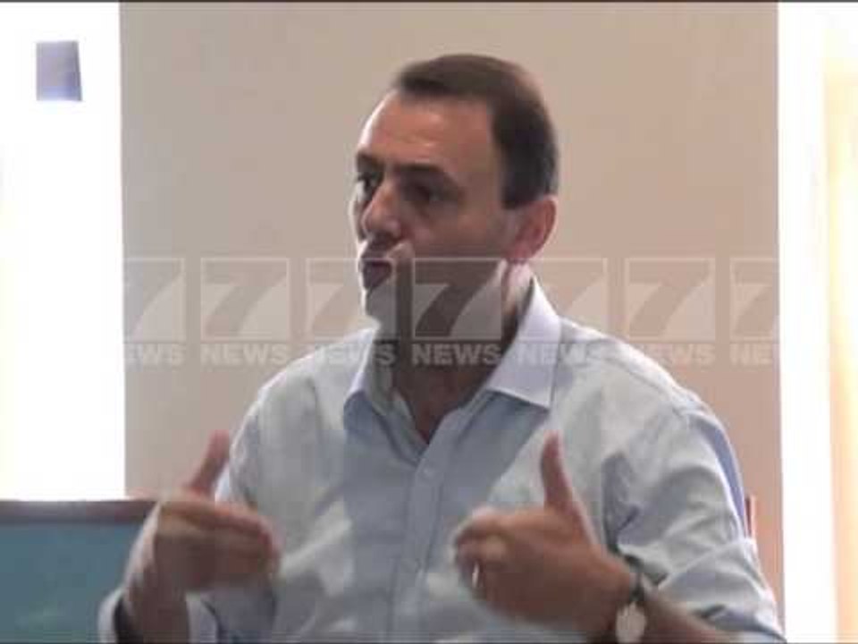 Banoret protestojne kunder rruges - News, Lajme - Kanali 7