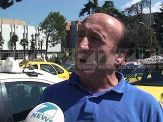 Protestojne taksistet ne Tirane - News, Lajme - Kanali 7