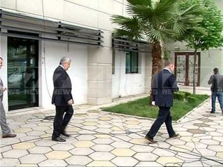 Opozita e re eshte e perçare - News, Lajme - Kanali 7