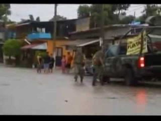 40 VIKTIMA NE MEKSIKE STUHITE TROPIKALE IZOLOJNE QYTETIN E AKAPULKOS LAJM