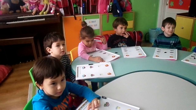 24 Kasım Kitap çalışması 2012 gurubu Acıbadem Uçan Balon Anaokulu kadıköy koşuyolu Üsküdar