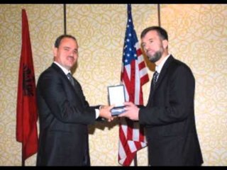 NISHANI NE SHBA TAKOHET ME SHQIPTARET NE DETROIT DEKORON KOMUNITETET LAJM