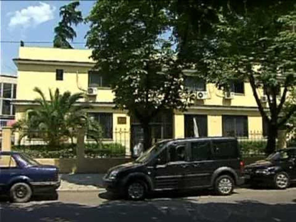 PRANGA GJOBEVENESIT ARRESTOHET SHTETASI I VURI GJOBE 30 MILIONE BIZNESMENIT LAJM