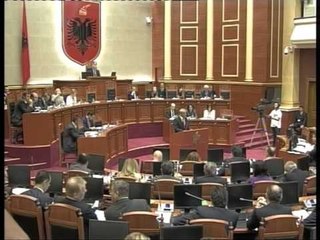 SEANCA PARLAMENTARE SHTYHET NE KUVEND LIRIMI NGA DETYRA I ANETAREVE TE KQZ LAJM