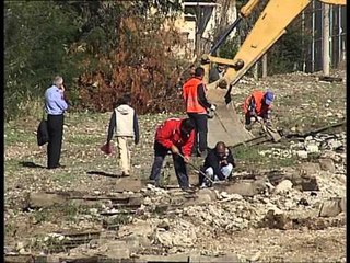 KONFLIKTI PER BULEVARDIN BASHKIA NUK GJEN GJUHEN E PERBASHKET ME PRONARET LAJM