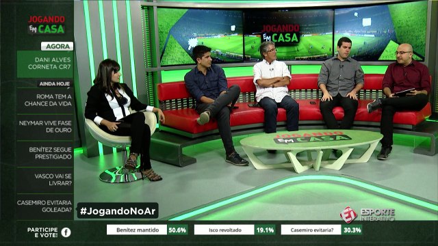 Daniel Alves se recusa a responder jornal da Espanha