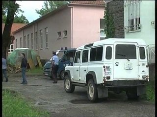 PRANGA MJEKEVE NE KORÇE ARRESTOHEN PER MITMARRJE NJE KIRURG DHE NJE REANIMATOR LAJM
