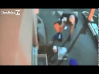 BANDA E SHQIPTAREVE KAPET NE ITALI BOSI I EKSPLOZIVIT VIDHTE DYQANE ME SHPERTHIM LAJM