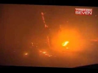 AUSTRALIA NE FLAKE ZJARRET DJEGIN MIJERA HEKTARE NE KONTINENTIN E LARGET LAJM