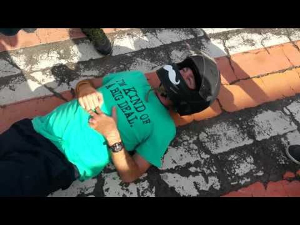 Tour Guide TASERED By American in Taiwan