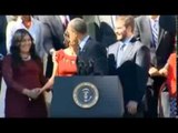 OBAMA NDIHMON GRUAN PRESIDENTI AMERIKAN MBAN NJE GRUA QE PO HUMBISTE NDJENJAT LAJM