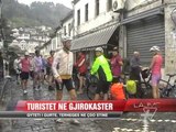 Turistet në Gjirokastër - News, Lajme - Vizion Plus