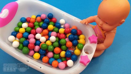 Bubble Gum (バブルガム) Bath Time Hidden Surprise Toys Peppa Pig Hello Kitty