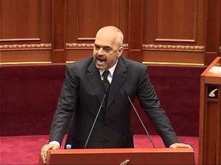 DEBATE NE KUVEND RAMA DHE BERISHA AKUZA TE FORTA PER LOJRAT E FATIT LAJM