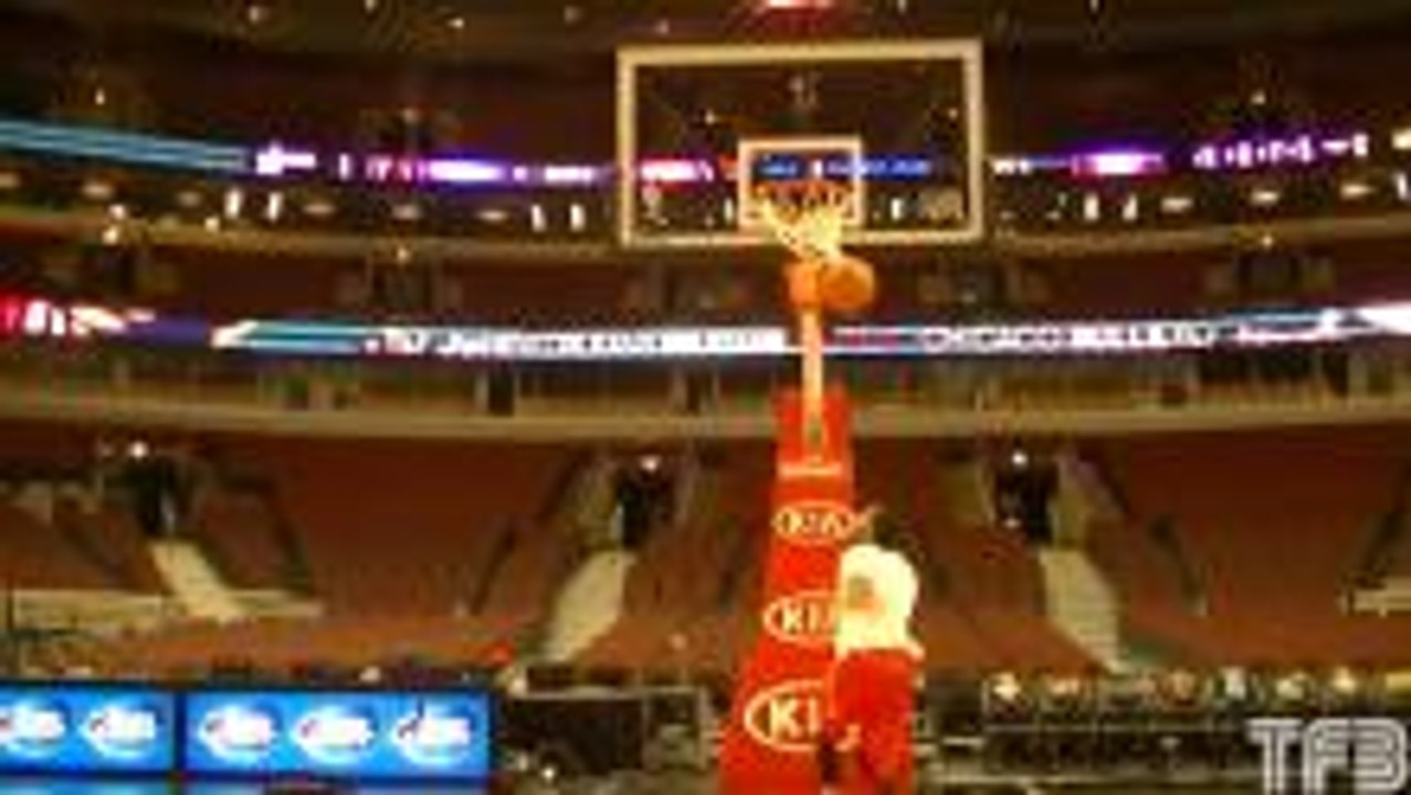 5'9" James Justice - 2012 Dunk Champion