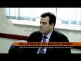 Gruaja në gjyq për rrahjen e burrit - Top Channel Albania - News - Lajme