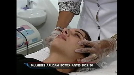 Medo de envelhecer leva cada vez mais mulheres jovens a aplicar botox