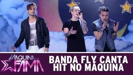 Banda Fly canta hit no Máquina da Fama