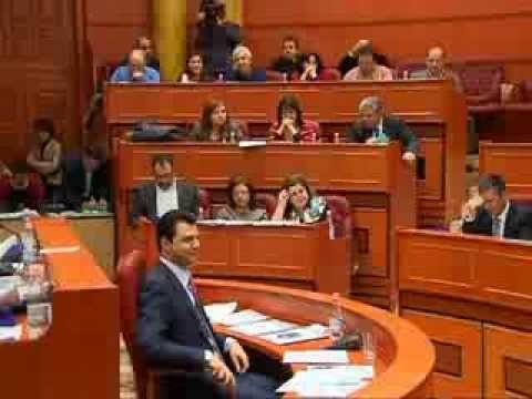 KESHILLI BASHKIAK MBLIDHET TE HENEN PER VENDIME NE TE MIRE TE KOMUNITETIT LAJM