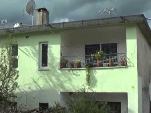 RRESHQET DHEU BLLOKOHET RRUGA QE LIDH TEPELENEN ME GJIROKASTREN LAJM
