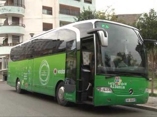 "TE PASTROJME SHQIPERINE" NISMA QYTETARE MBERRIN NE QYTETIN BREGDETAR TE DURRESIT LAJM