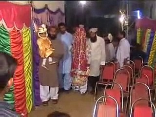 Funny Accident in Pakistani Wedding