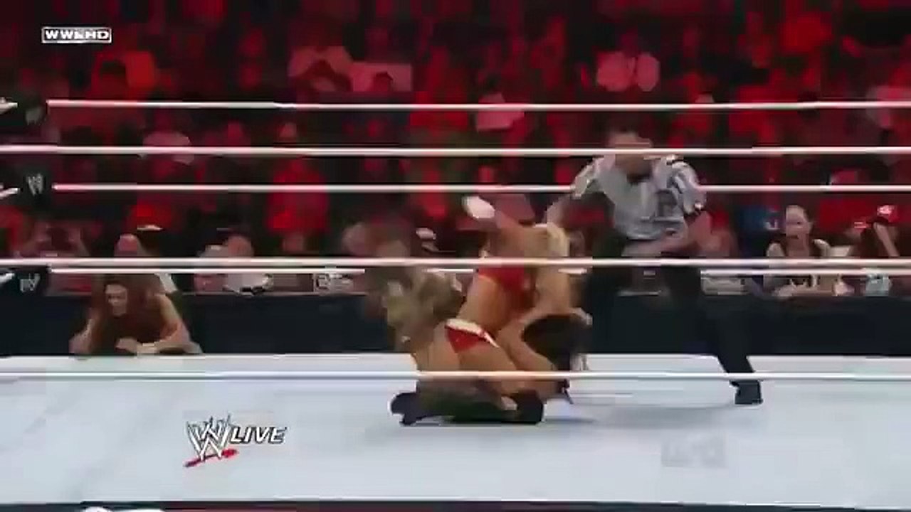 Kelly Kelly and brie bella show