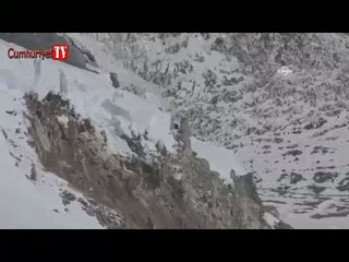 Çığ dehşeti kameraya yansıdı