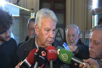 Felipe González opina sobre la jornada vivida en Bruselas