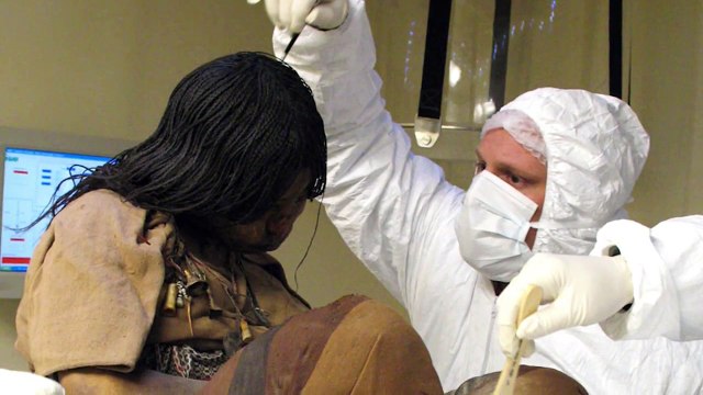 История Девочки, Замерзшей 500 Лет Назад