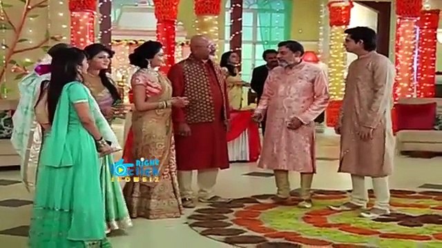 Thapki Pyaar Ki 23rd November 2015 On Location - Thapki Angry Over Shraddha Bihaan Engagement - YouTube