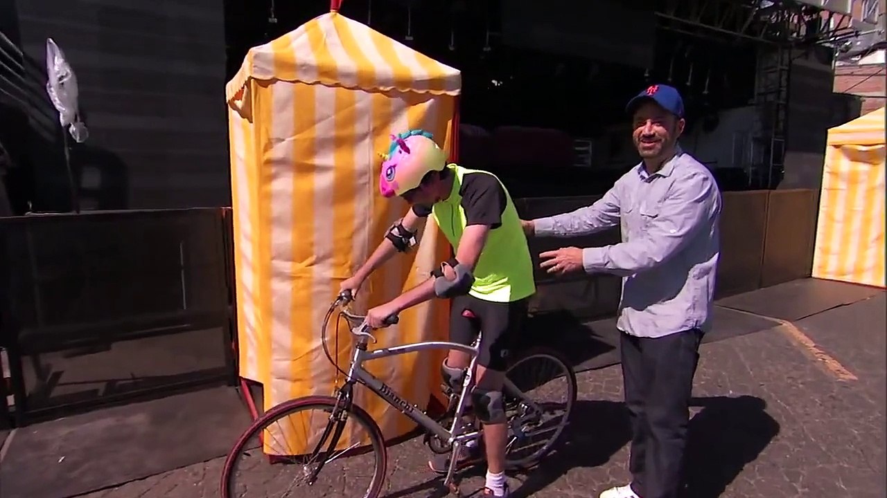 Jimmy Teaches One of His Writers to Ride a Bike - Dailymotion Video