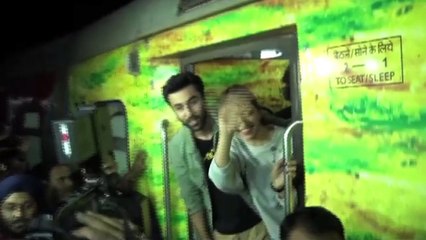 Ranbir Kapoor | Deepika Padukone Promote Tamasha In Vadodara