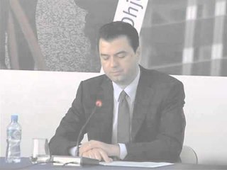 REFERENDUM PER ARMET PD DOREZON KERKESEN PER MBAJTJEN E REFERENDUMIT LAJM