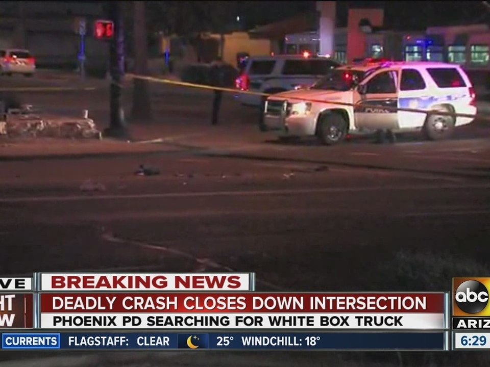 Deadly crash closed Phoenix intersection