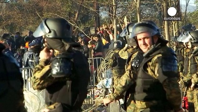 Греція-Македонія: мігранти на кордоні на знак протесту зашивають роти