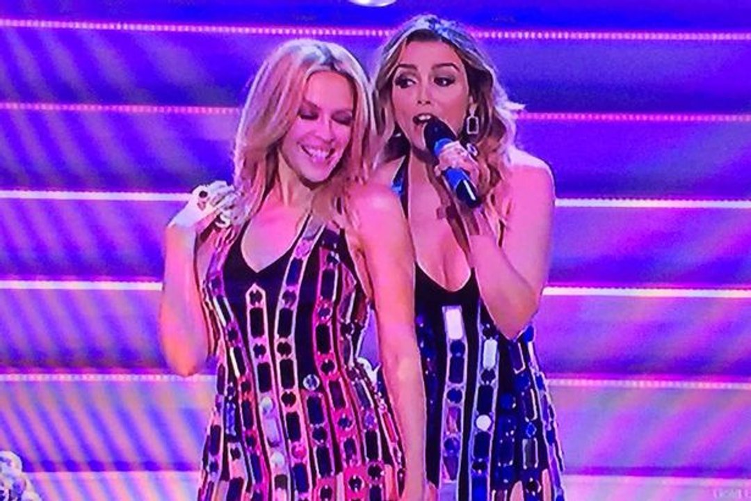 Kylie Minogue – 100 Degrees with Dannii Minogue (The X Factor Australia Performance)