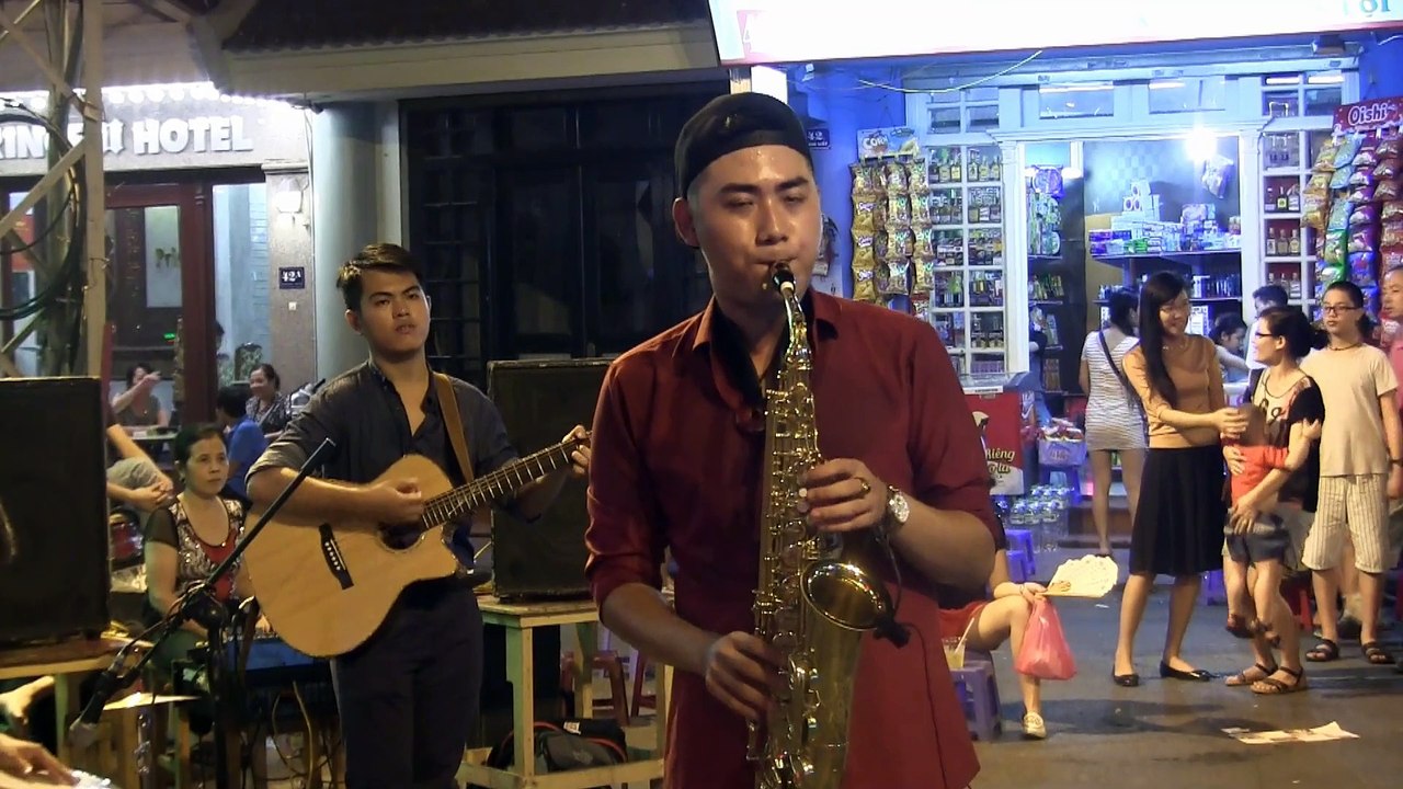Street Performance In Hanoi Old Quarter