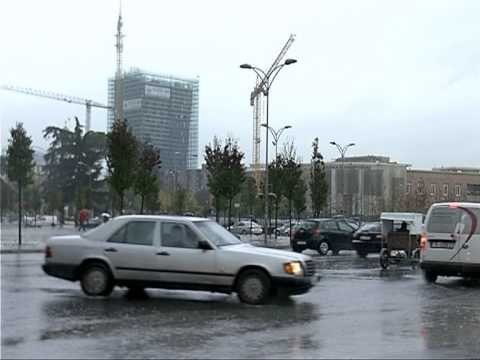 MOTI I KEQ NE SHQIPERI DOMINOJNE RESHJET,TE MARTEN TEMPERATURAT ULEN SHUME LAJM