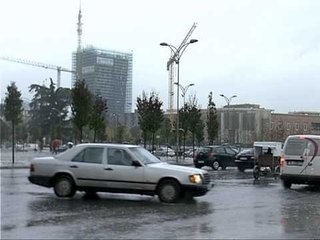 MOTI I KEQ NE SHQIPERI DOMINOJNE RESHJET,TE MARTEN TEMPERATURAT ULEN SHUME LAJM