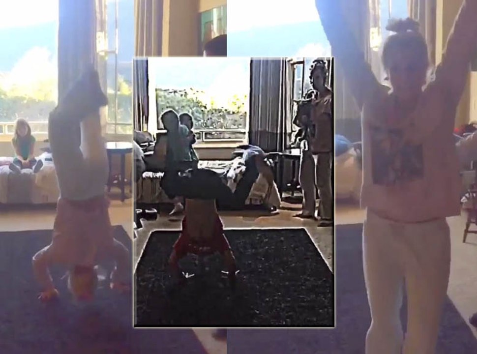 Vidéo : Britney Spears et son fils Sean Preston : Ce sont des pros du salto !