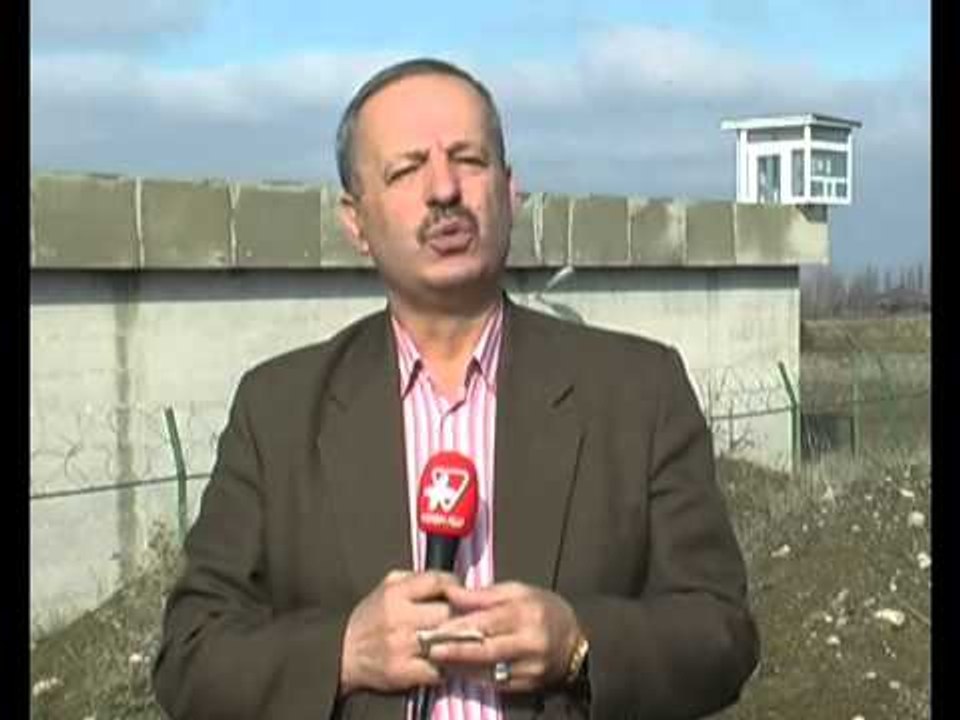 KAPEN TE ARRATISURIT POLICIA GREKE VE NE PRANGA EDHE TE IKURIT E FUNDIT NGA BURGU LAJM