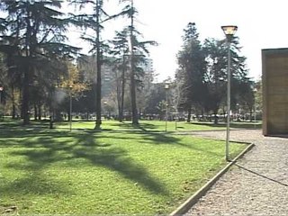 FESTIMET NE TIRANE KRYEQYTETI FESTE TE VAKET, OPOZITA PERKUJTON DHE ÇLIRIMIN LAJM