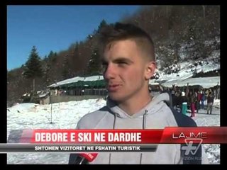 下载视频: Shtohen vizitorët në pistën e skive në Dardhë  - News, Lajme - Vizion Plus