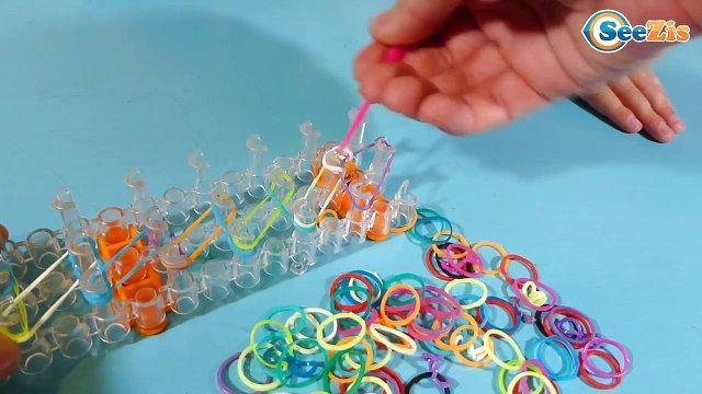 ✔ Монстр Хай. Маша плетет браслет из резинок для куклы. Monster High Rainbow Loom Bracelet ✔