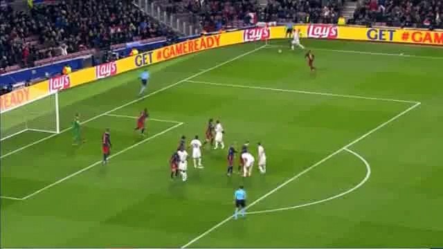 Edin Dzeko Incredible Miss - Barcelona v. AS Roma 24.11.2015 HD