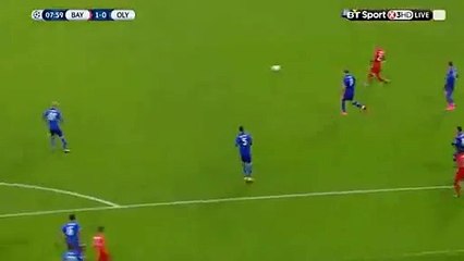 Douglas Costa Goal 1-0 Bayern Munich vs Olympiakos