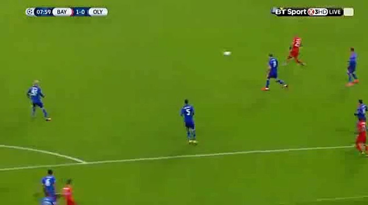 Douglas Costa Goal 1-0 Bayern Munich vs Olympiakos