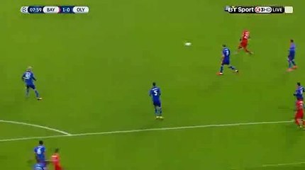 Douglas Costa Goal 1-0 Bayern Munich vs Olympiakos
