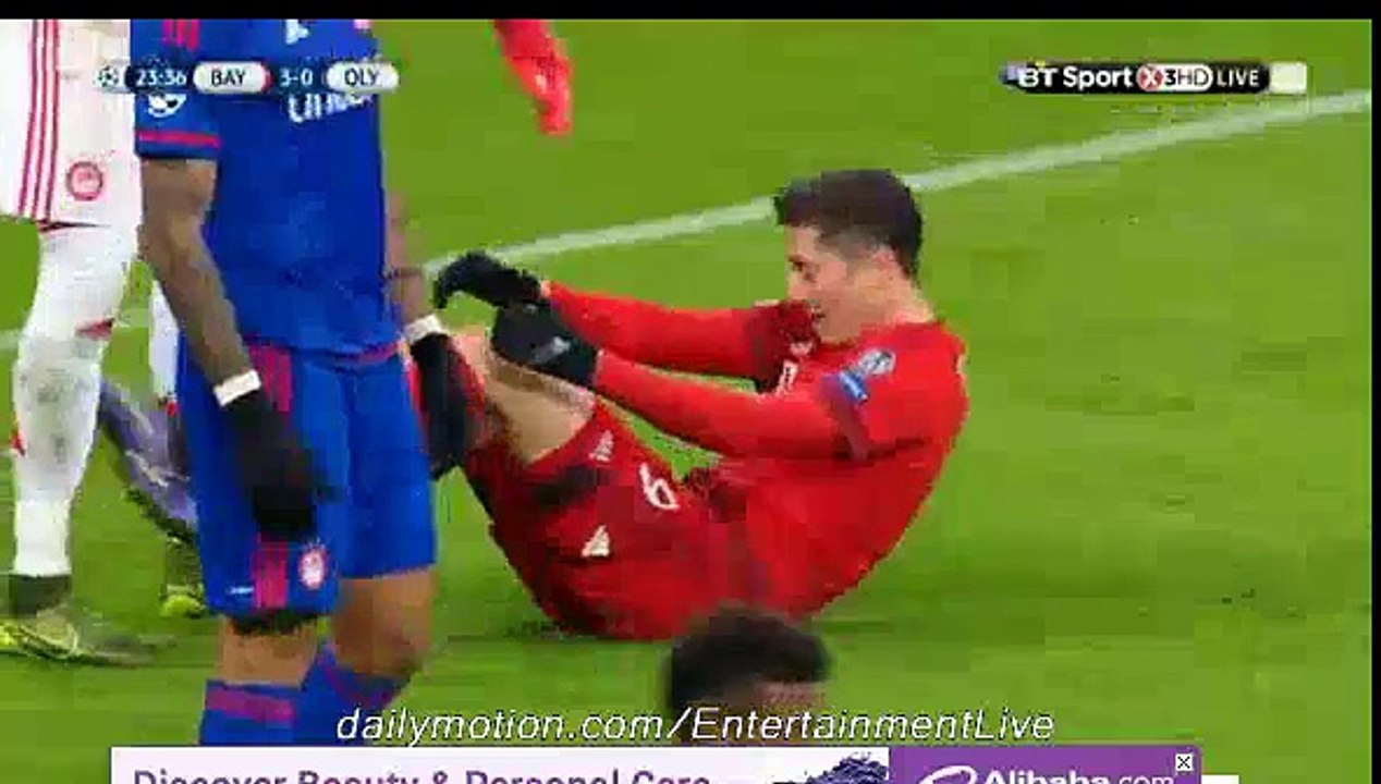 Roberto Lewandowski Gets INJURED  Bayern 3-0 Olympiakos